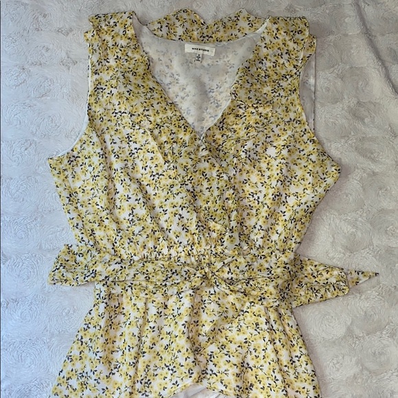 Max Studio Tops - Max Studio Summer Blouse